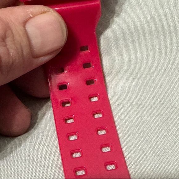 G-Shock Vibrant Pink Watch - Picture 7 of 7